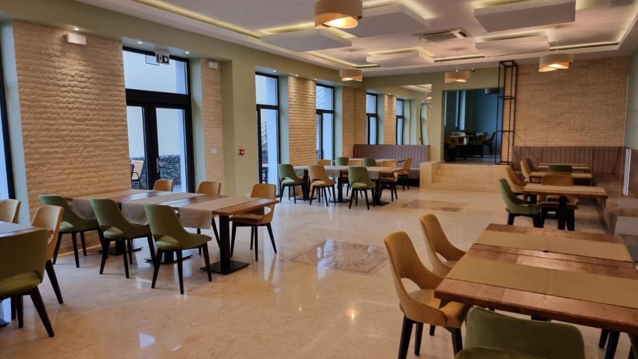Hotel Padesul Făget Eksteriør bilde
