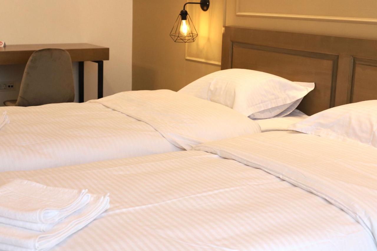 Hotel Padesul Făget Eksteriør bilde