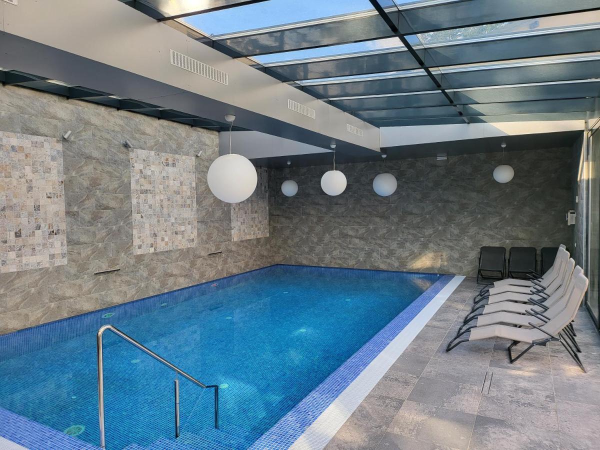 Hotel Padesul Făget Eksteriør bilde